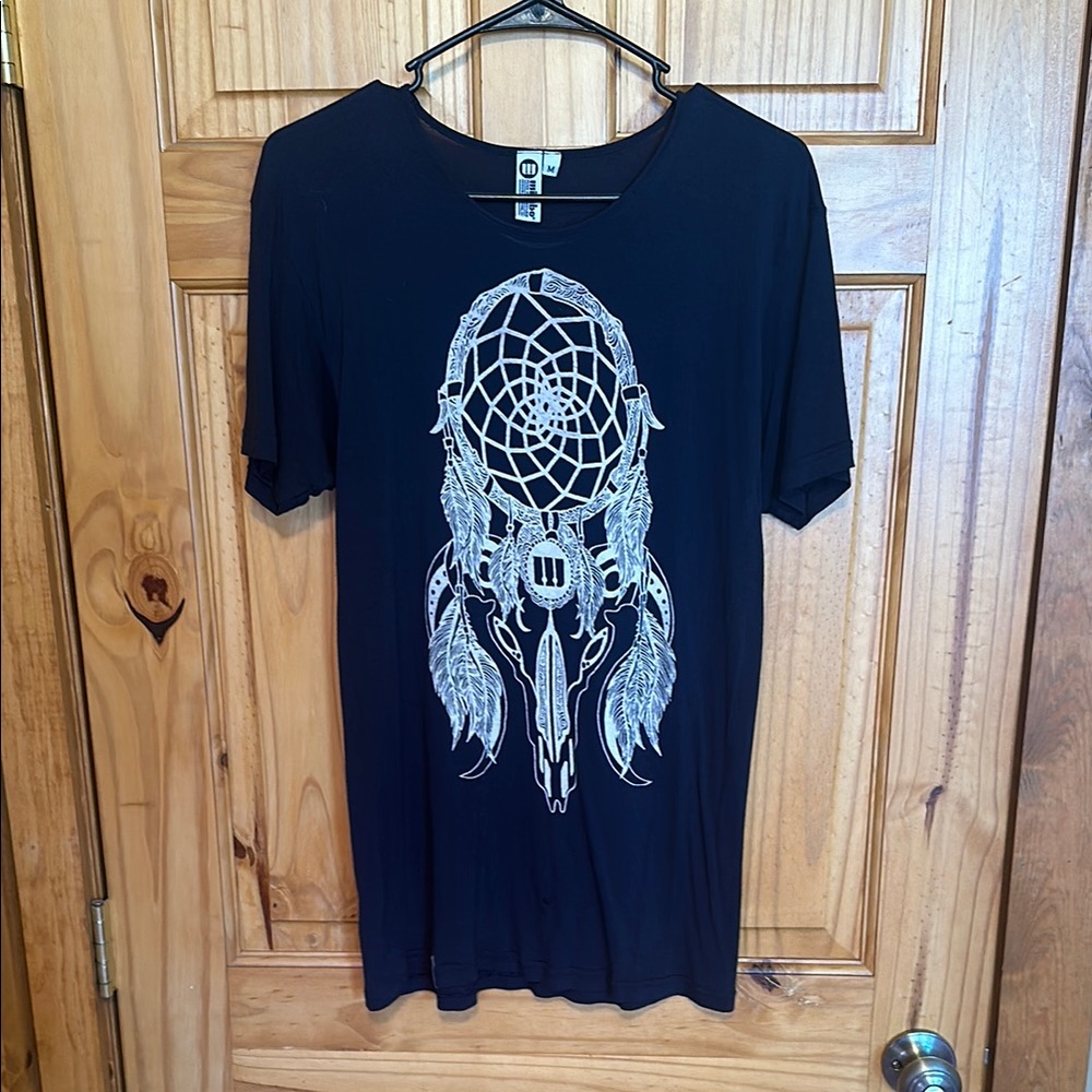 Wimbo tee T-Shirt with Dreamcatcher graphic